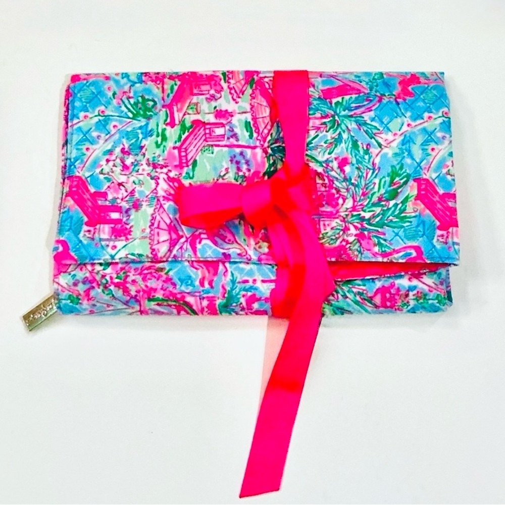 LILLY PULITZER, GWP Makeup Case Brush Set Bali Blue Spotted On Worth Pink, NWOT